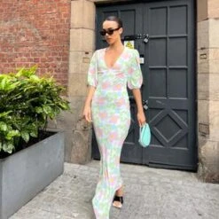 Multi Blurred Floral Maxi Dress -Glamorous Shop 09ebdb4cfcd447bab2de963142f5ccaf tplv o3syd03w52 resize jpeg 300 300