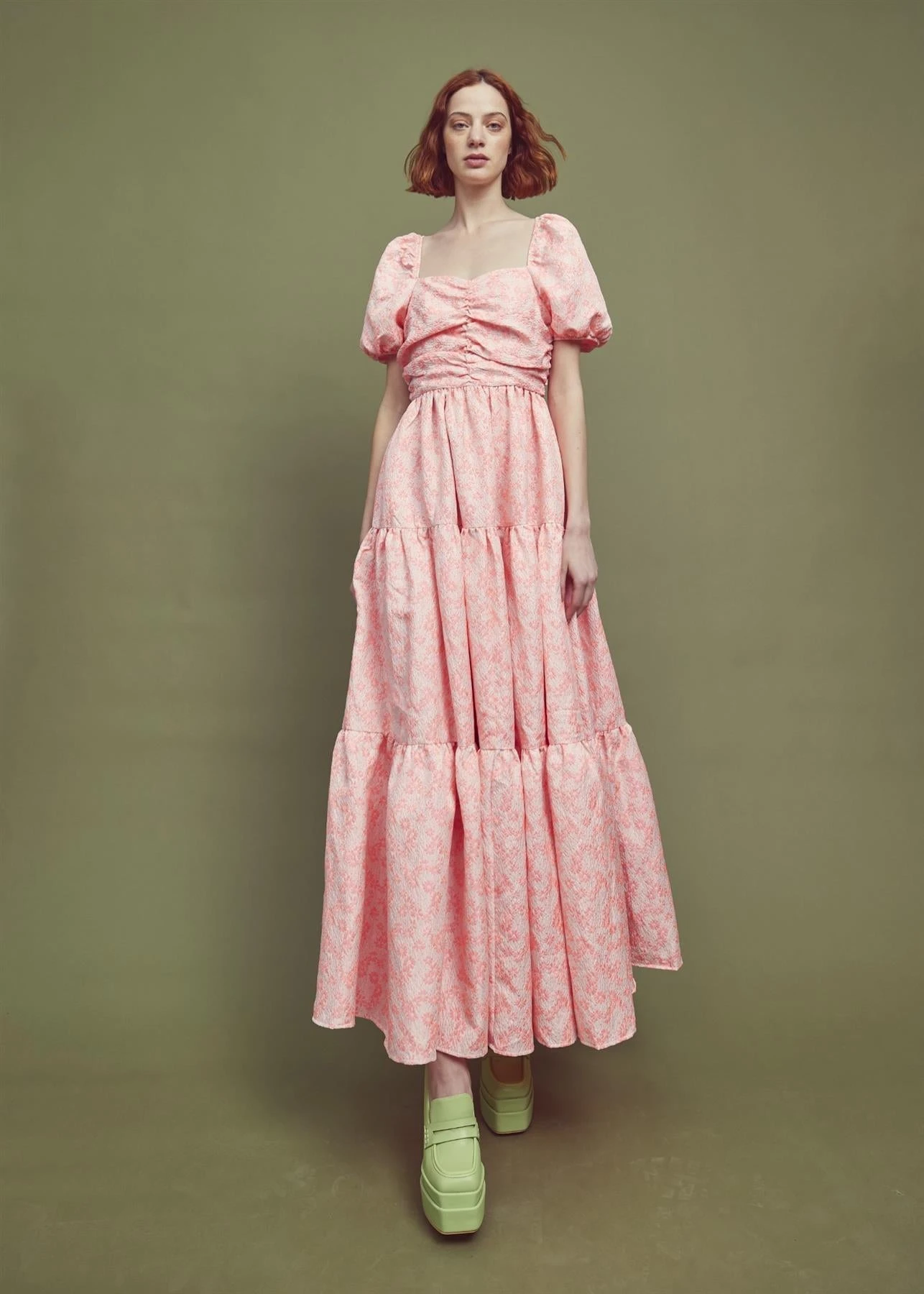 Glamorous Zara Ruched Bodice Maxi Dress -Powder-Pink Daisies 5 Glamorous Zara Ruched Bodice Maxi Dress -Powder-Pink Daisies - Image 3