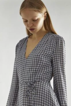 Glamorous Light-Blue Check V-Neck Mini-Dress 9 Glamorous Light-Blue Check V-Neck Mini-Dress -Glamorous Shop 17376e2a 1563 4d6a 8ad0 fbb1bfadb6dc