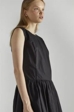 Glamorous Black A-Line Skater Midi-Dress 9 Glamorous Black A-Line Skater Midi-Dress -Glamorous Shop 1767ba87 6420 4ca4 96a3 e6c938beccae