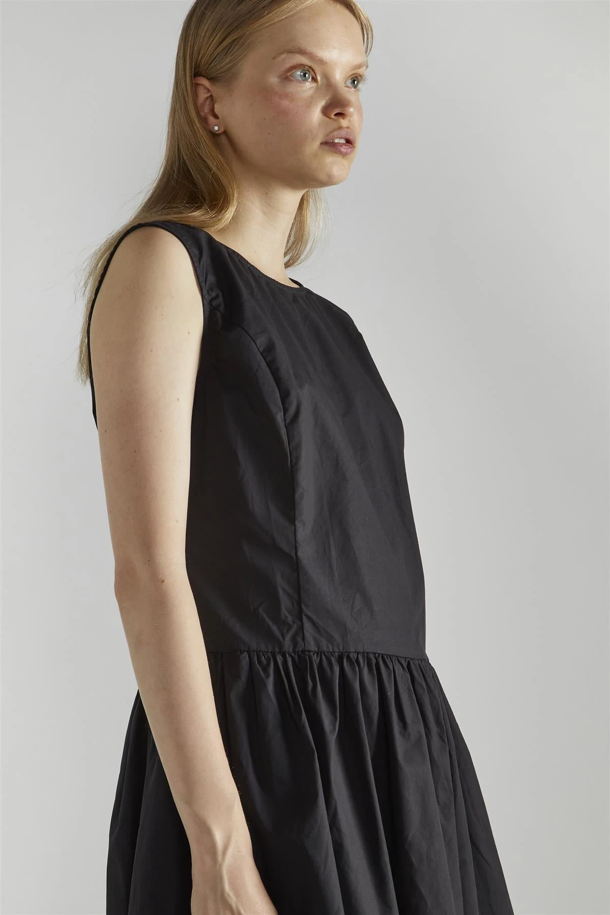 Glamorous Black A-Line Skater Midi-Dress 6 Glamorous Black A-Line Skater Midi-Dress - Image 4