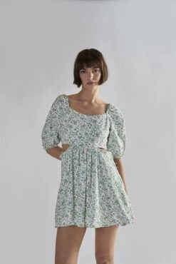 Glamorous Green Ditsy Tie Back Square Neck Mini Dresses 11 Glamorous Green Ditsy Tie Back Square Neck Mini Dresses -Glamorous Shop 1866d1f8 4e72 4bb2 9608 760ac63a4f5c