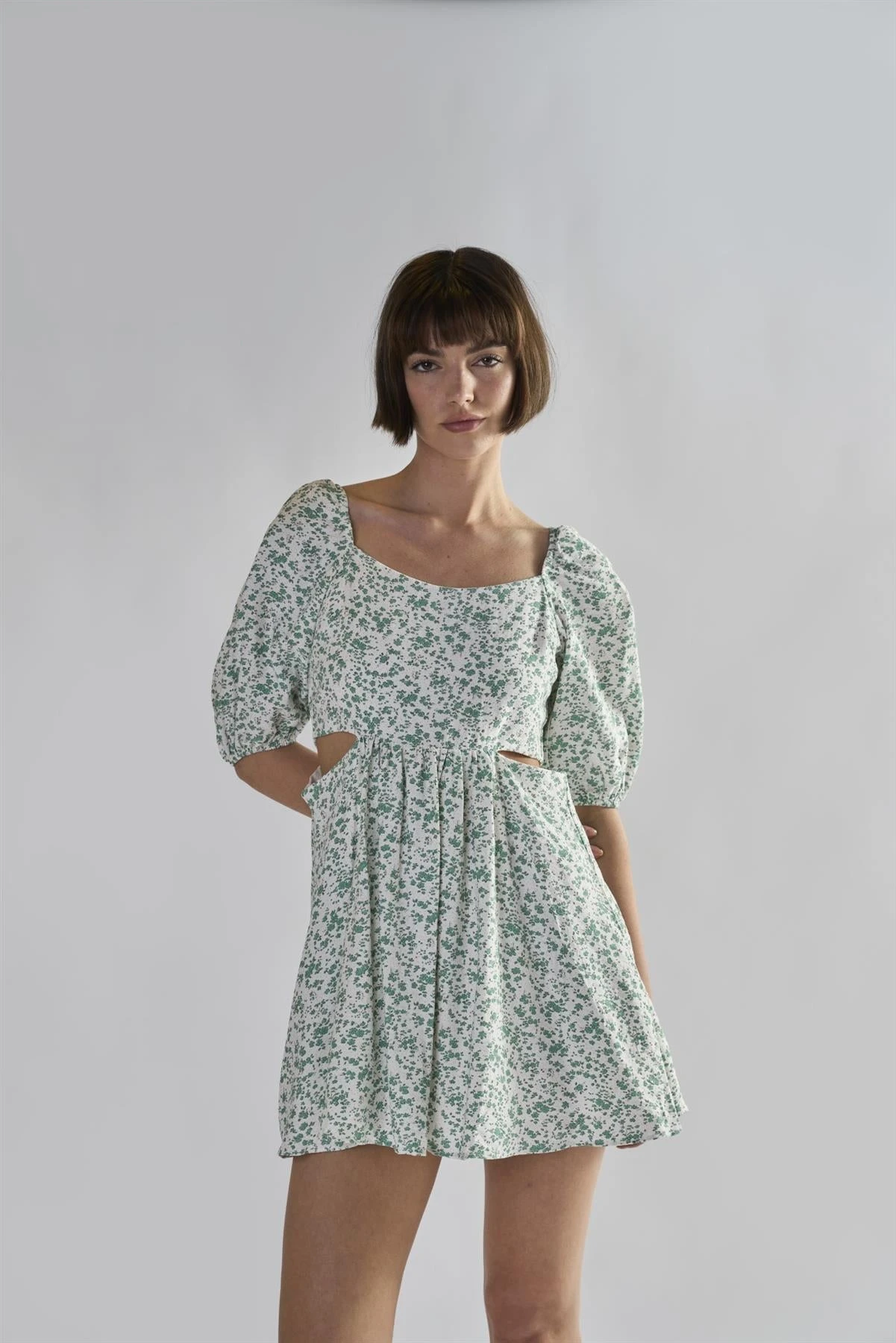 Glamorous Green Ditsy Tie Back Square Neck Mini Dresses 7 Glamorous Green Ditsy Tie Back Square Neck Mini Dresses - Image 5