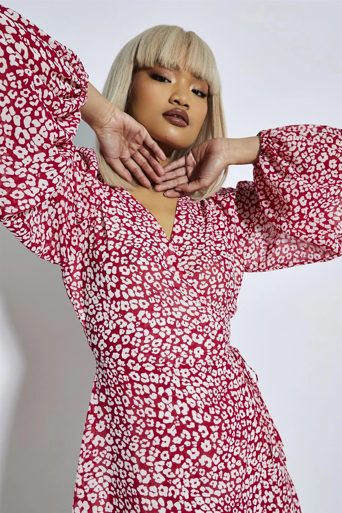 Glamorous Red-Leopard Chiffon Wrap Mini-Dress 6 Glamorous Red-Leopard Chiffon Wrap Mini-Dress - Image 4