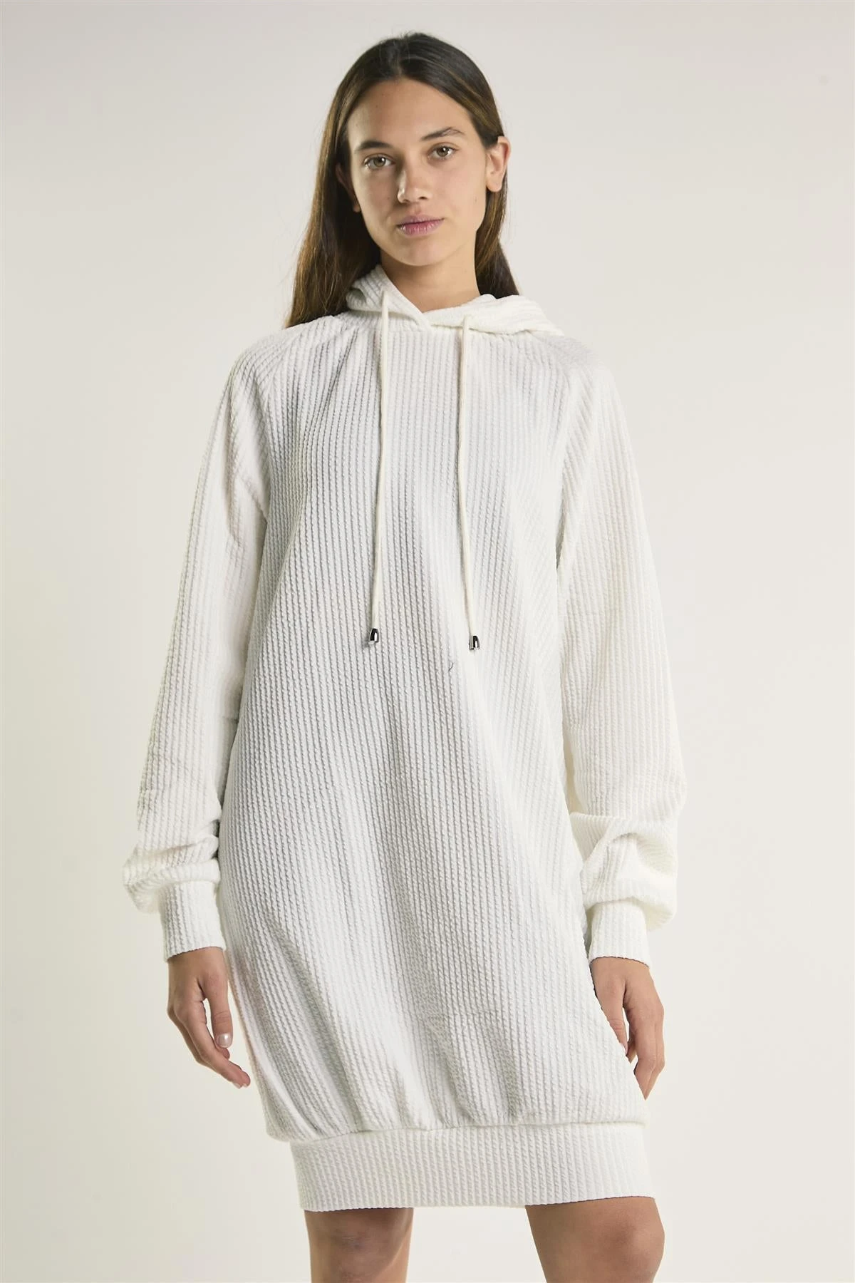 Glamorous White Hooded Midi-Dress 5 Glamorous White Hooded Midi-Dress - Image 3