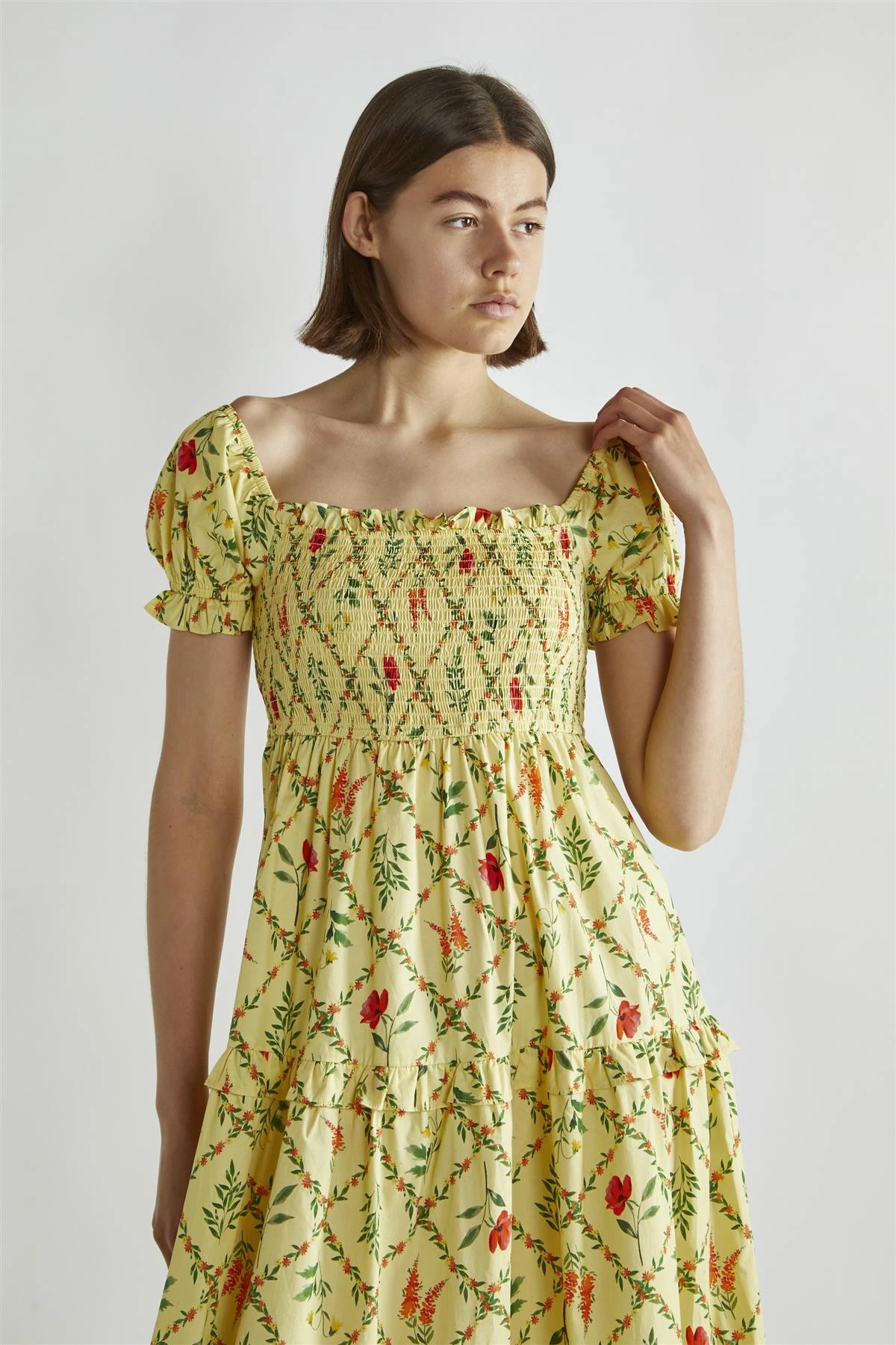 Glamorous Yellow Floral-Lattice Scoop Neck Maxi-Dress 5 Glamorous Yellow Floral-Lattice Scoop Neck Maxi-Dress - Image 3