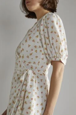 Glamorous White Pink Ditsy V-neck Wrap Midi-Dress 8 Glamorous White Pink Ditsy V-neck Wrap Midi-Dress -Glamorous Shop 58fcc370 163a 4bd9 a9c9 ae183c984127