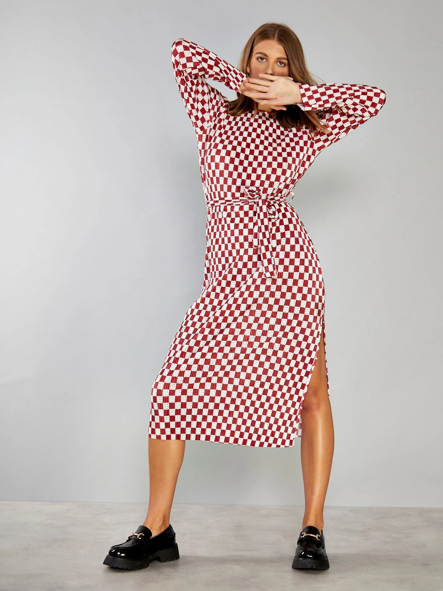 Glamorous Dark Red Check Plisse Side Split Tie Waist Midi Dress 5 Glamorous Dark Red Check Plisse Side Split Tie Waist Midi Dress - Image 3