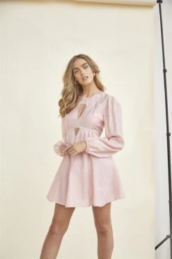 Glamorous Peach-Pink Cut-Out-Skater Mini-Dress 7 Glamorous Peach-Pink Cut-Out-Skater Mini-Dress -Glamorous Shop 6e25a872 b88c 4f2b 99b3 c9d13a436ae9