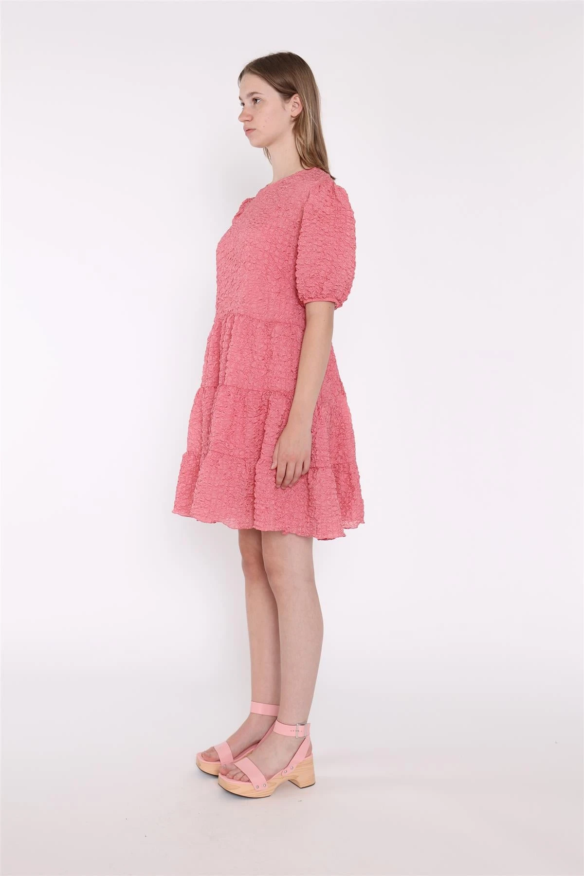 Glamorous Textured-Rose Puff-Sleeve-Tiered Mini-Dress 5 Glamorous Textured-Rose Puff-Sleeve-Tiered Mini-Dress - Image 3