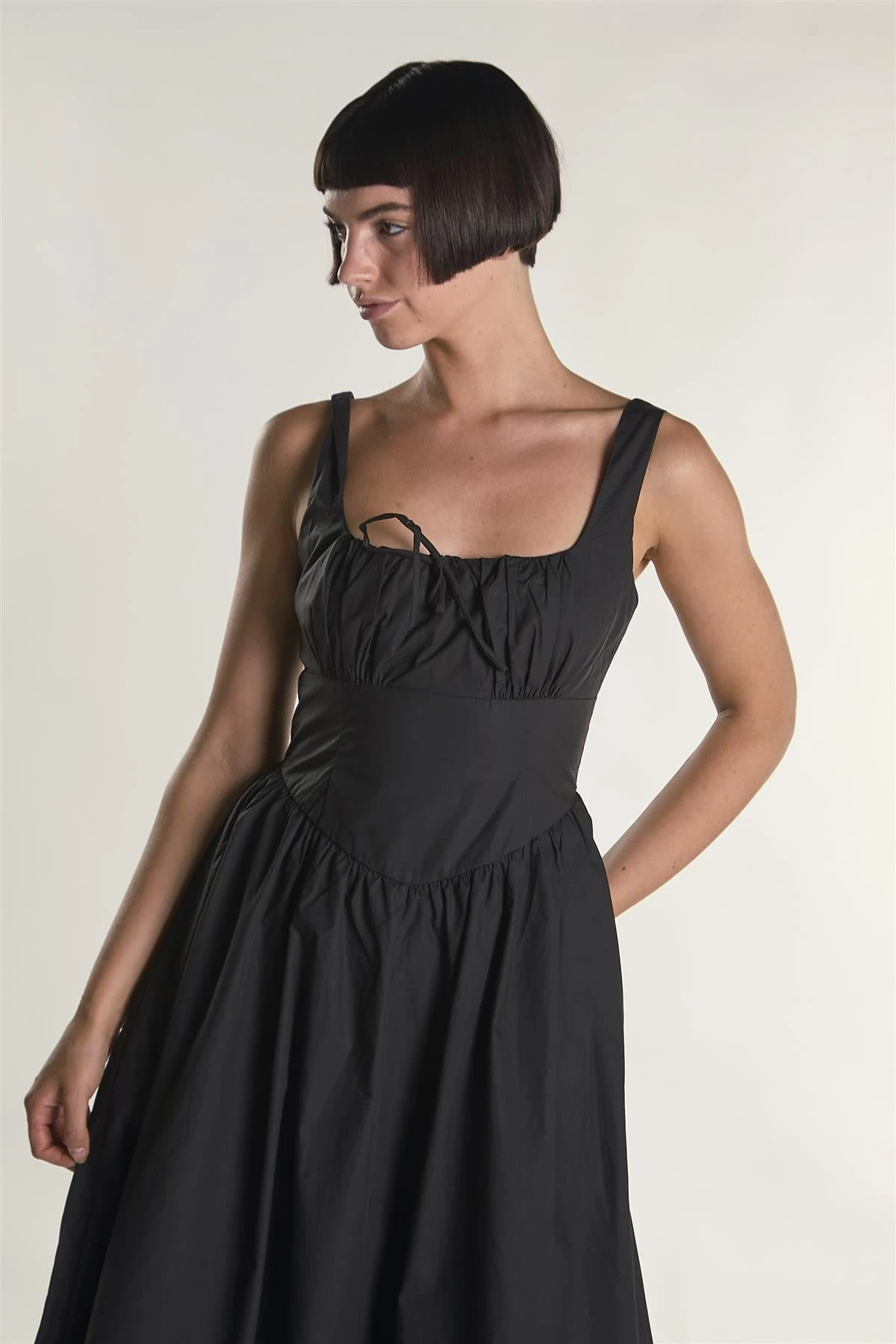 Glamorous Black Skater Midi-Dress 5 Glamorous Black Skater Midi-Dress - Image 3