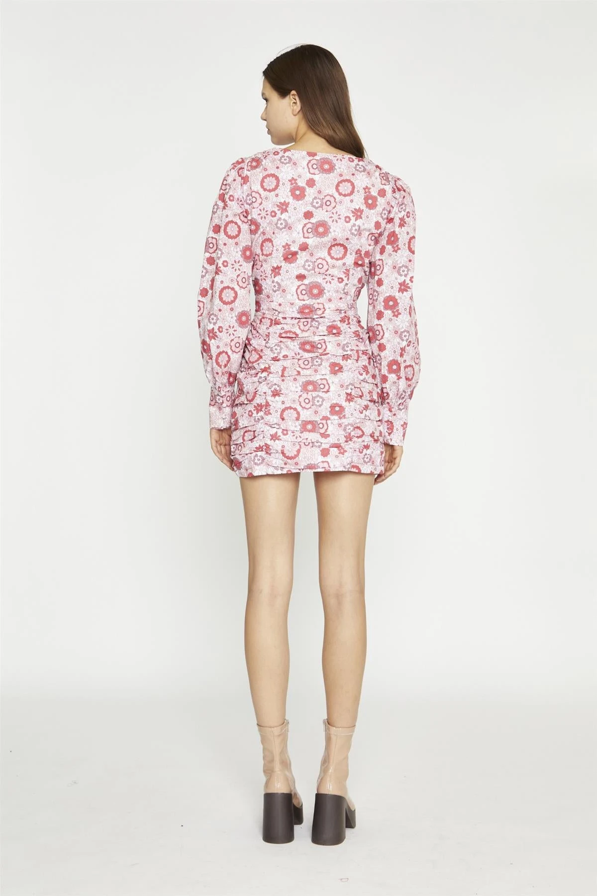 Glamorous Pink Red Vintage Floral V-Neck Mini-Dress 4 Glamorous Pink Red Vintage Floral V-Neck Mini-Dress - Image 2