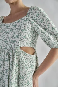 Glamorous Green Ditsy Tie Back Square Neck Mini Dresses 10 Glamorous Green Ditsy Tie Back Square Neck Mini Dresses -Glamorous Shop 8bff68a5 e671 487d bda0 f01143360dc6