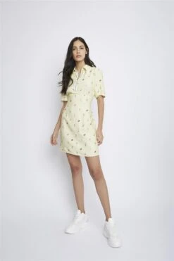 Glamorous Botanical-Ditsy Cinched-Waist-Quarter-Zip Mini-Dress