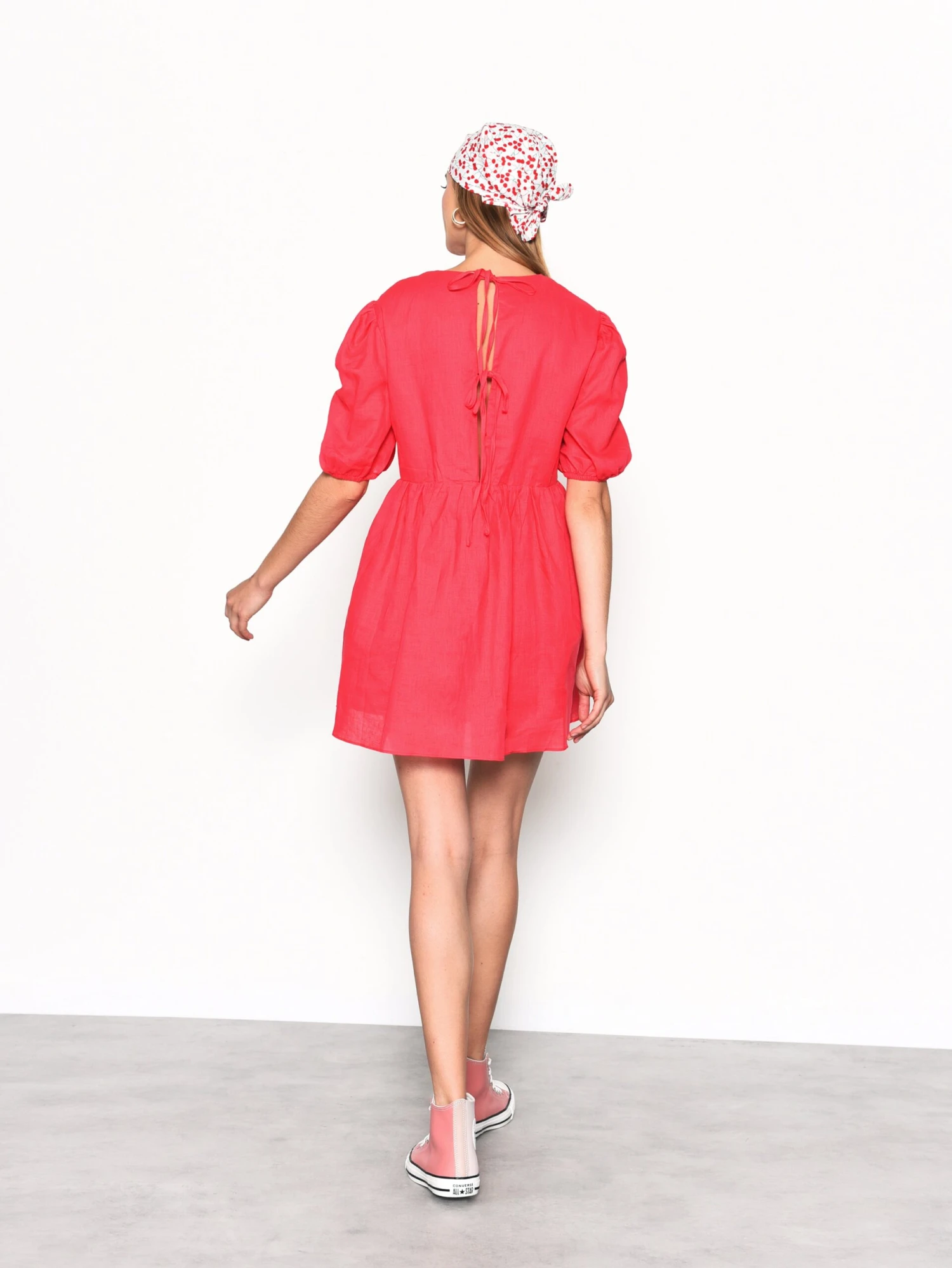 Glamorous Azelea Puff Sleeve Skater Dress 4 Glamorous Azelea Puff Sleeve Skater Dress - Image 2