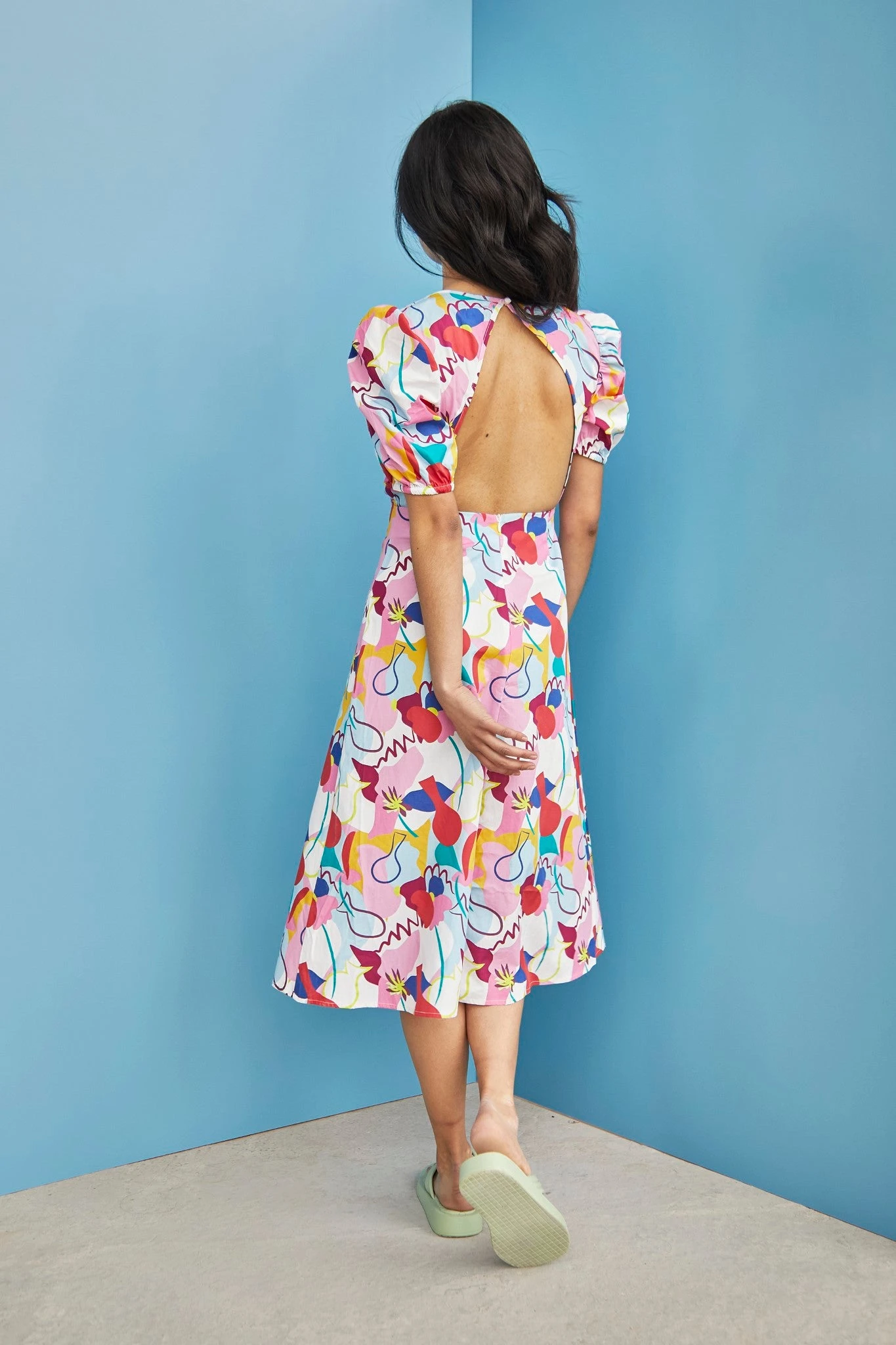 Glamorous Care Abstract Rainbow Print V- Neck Puff Shoulder Midi Dress 4 Glamorous Care Abstract Rainbow Print V- Neck Puff Shoulder Midi Dress - Image 2