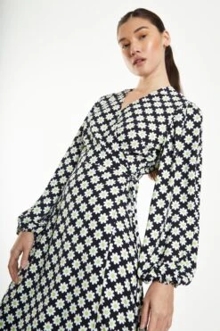 Glamorous Sixties Flower Long Sleeve Wrap Midi Dress 8 Glamorous Sixties Flower Long Sleeve Wrap Midi Dress -Glamorous Shop CK5516 CZ53 01