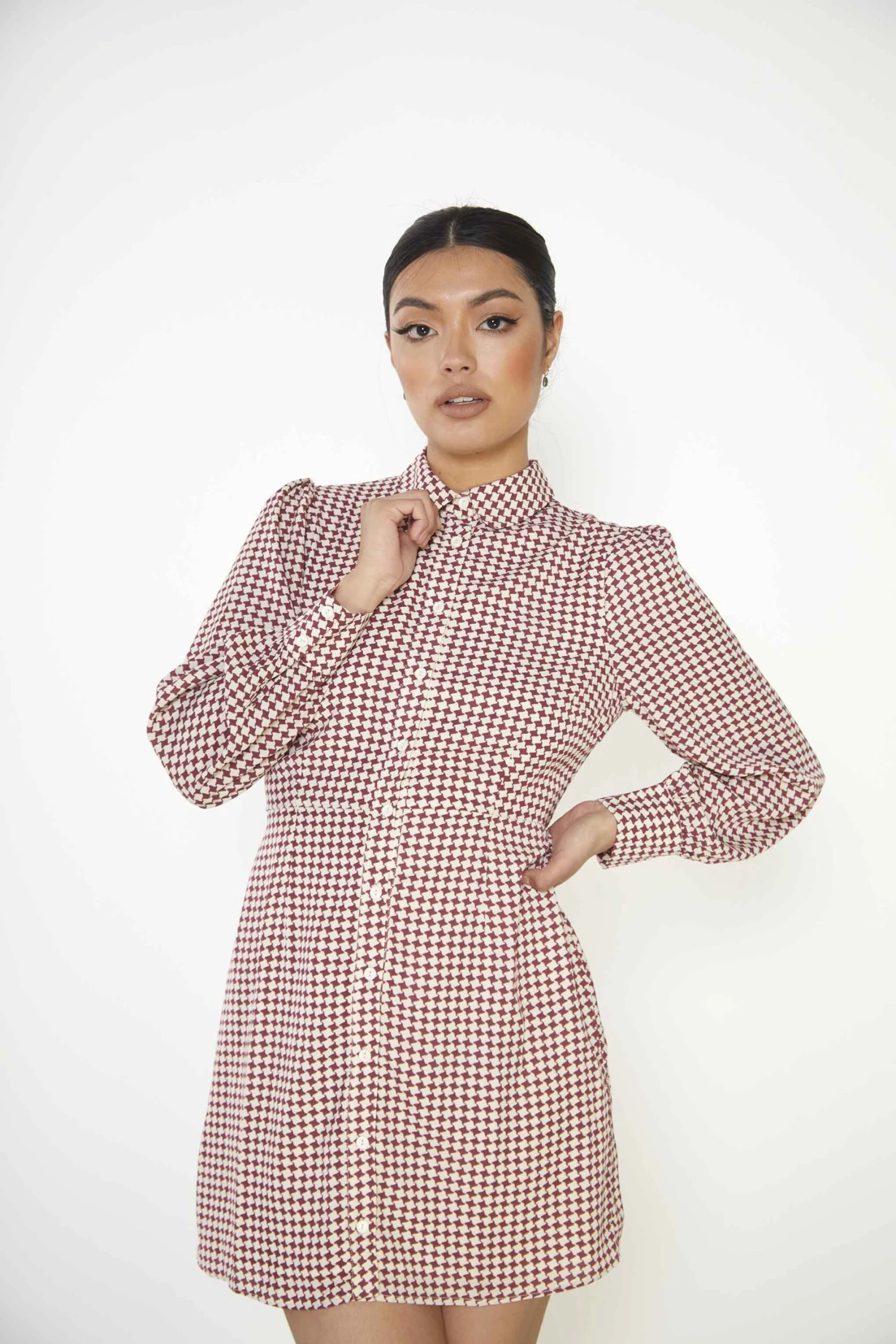 Glamorous Burgundy Geometric Check Long Sleeve Mini Shirt Dress With Peter Pan Collar 4 Glamorous Burgundy Geometric Check Long Sleeve Mini Shirt Dress With Peter Pan Collar - Image 2