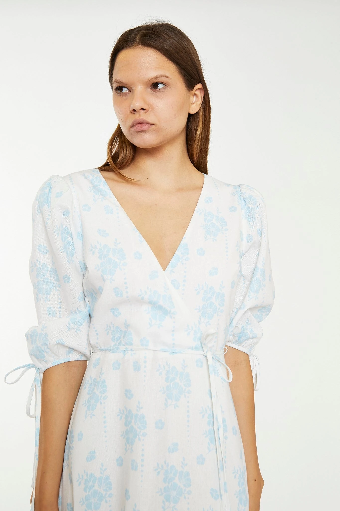 Glamorous Blue Wallpaper Floral Midaxi Wrap-Dress 6 Glamorous Blue Wallpaper Floral Midaxi Wrap-Dress - Image 4