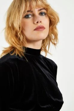 Glamorous Black Velvet High Neck Mini Dress With Front Side Split 9 Glamorous Black Velvet High Neck Mini Dress With Front Side Split -Glamorous Shop EA0762 B79 04