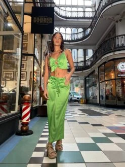 Glamorous Apple-Green Satin Ruched Midi-skirt