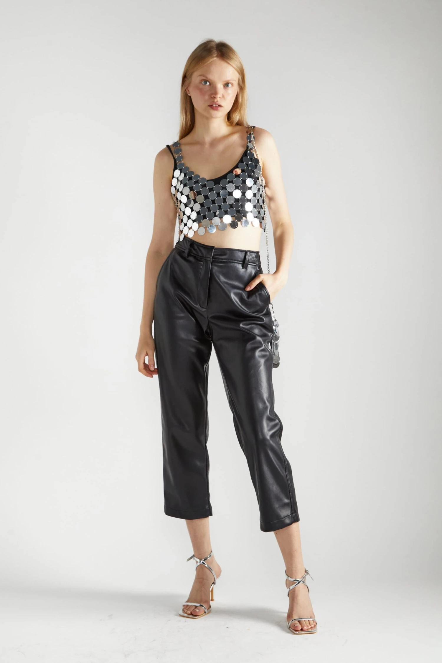 Glamorous Silver-Disc Chainmail Crop-Top 3 Glamorous Silver-Disc Chainmail Crop-Top