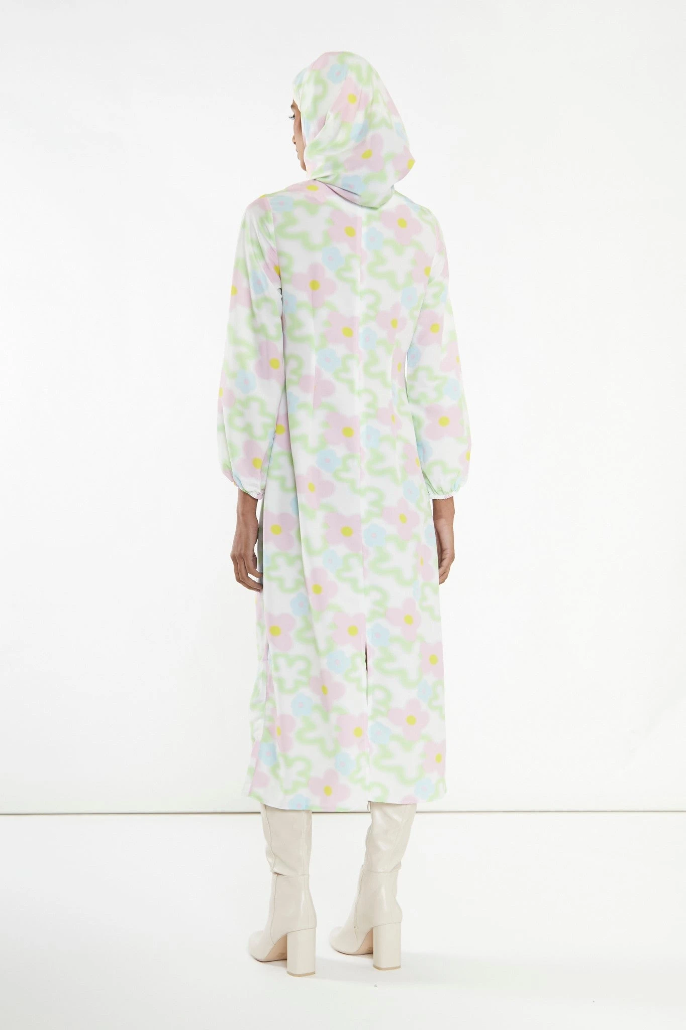 Glamorous Multi Blurred Floral Long-Sleeve Midi-Dress 4 Glamorous Multi Blurred Floral Long-Sleeve Midi-Dress - Image 2