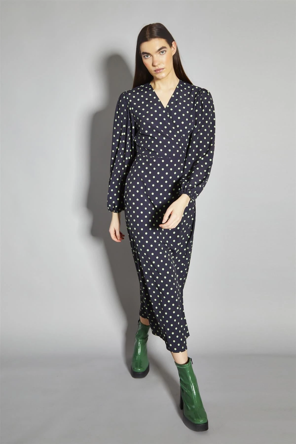 Glamorous Black-Green Geo-Daisy Wrap Maxi-Dress 5 Glamorous Black-Green Geo-Daisy Wrap Maxi-Dress - Image 3