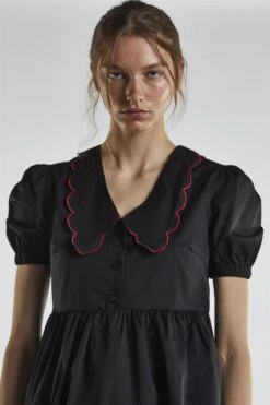 Glamorous Black Scalloped-Collar Mini-Dress -Glamorous Shop b047f0e5 e480 4523 a6b7 91a891588990