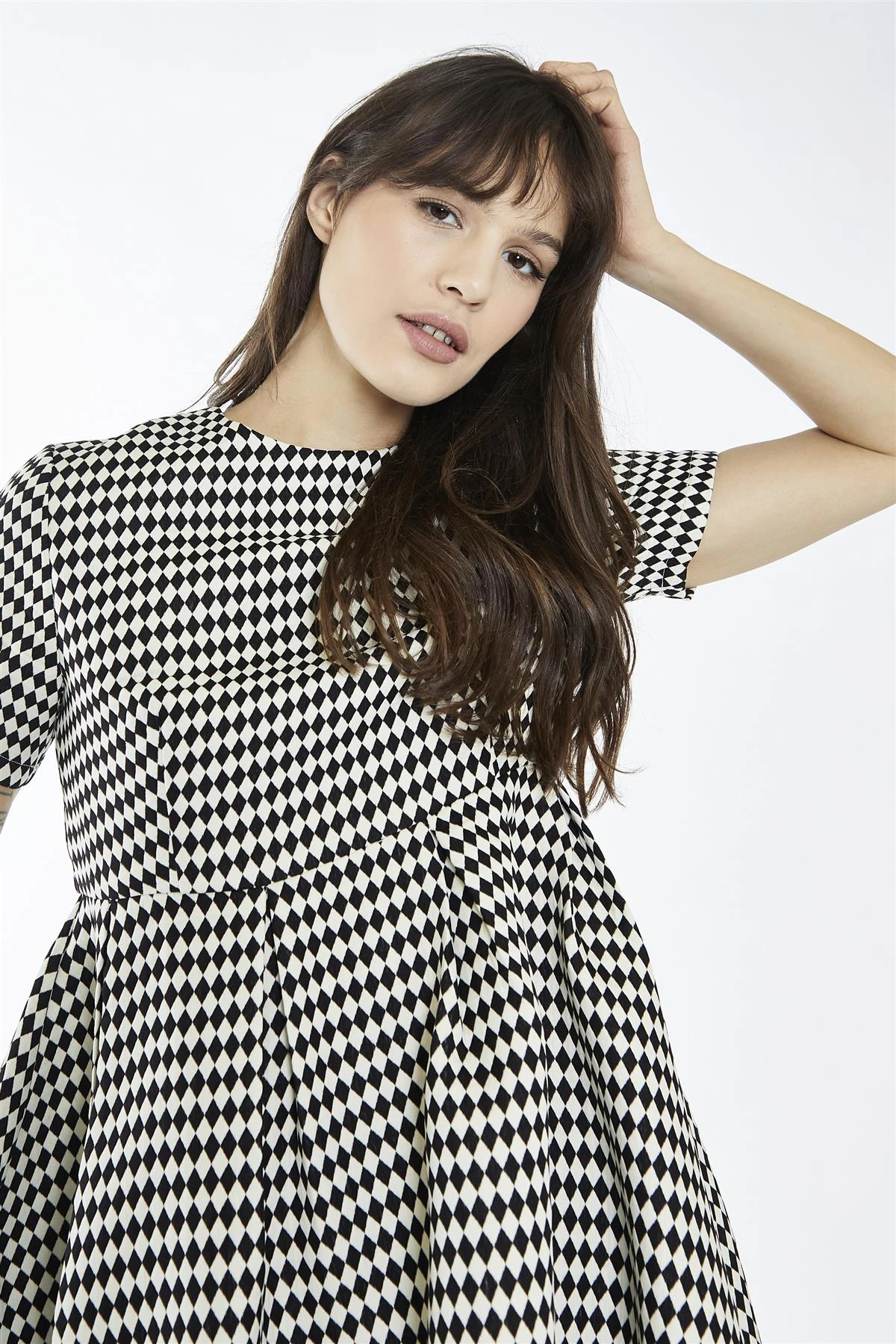 Glamorous Black-White Diamond Crew-Neck Skater Mini-Dress 6 Glamorous Black-White Diamond Crew-Neck Skater Mini-Dress - Image 4