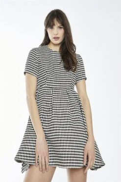 Glamorous Black-White Diamond Crew-Neck Skater Mini-Dress 8 Glamorous Black-White Diamond Crew-Neck Skater Mini-Dress -Glamorous Shop d25d2d3a 25c8 4128 a921 f7b7e0b54a9c