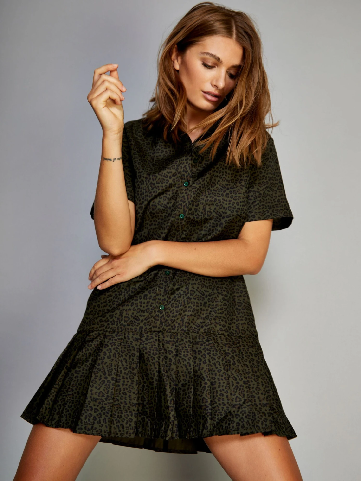 Glamorous Green Mini Leopard Shift Mini Dress 3 Glamorous Green Mini Leopard Shift Mini Dress