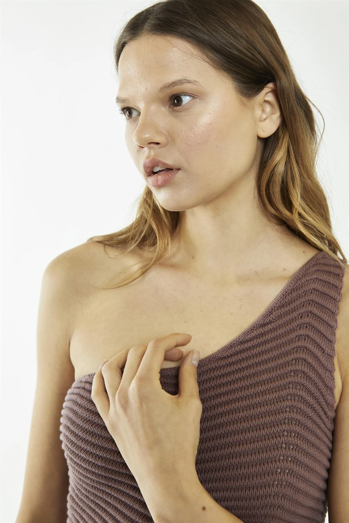 Glamorous Mink Textured-Knit Midi-Dress 6 Glamorous Mink Textured-Knit Midi-Dress - Image 4