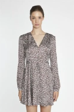 Glamorous Brown-Ditsy V-Neck Mini-Dress -Glamorous Shop dcff5358 8fc3 41c6 b70e 580afdb5dd23