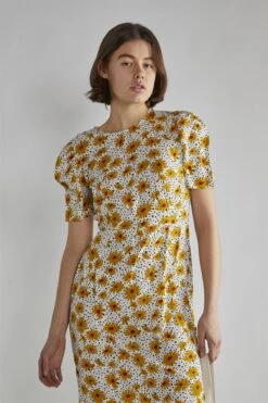 Glamorous Yellow-Floral-Black-Dot Short-Sleeve Midi-Dress 8 Glamorous Yellow-Floral-Black-Dot Short-Sleeve Midi-Dress -Glamorous Shop f3d30d59 bdcc 46fa 9c07 e2e3472de5fb